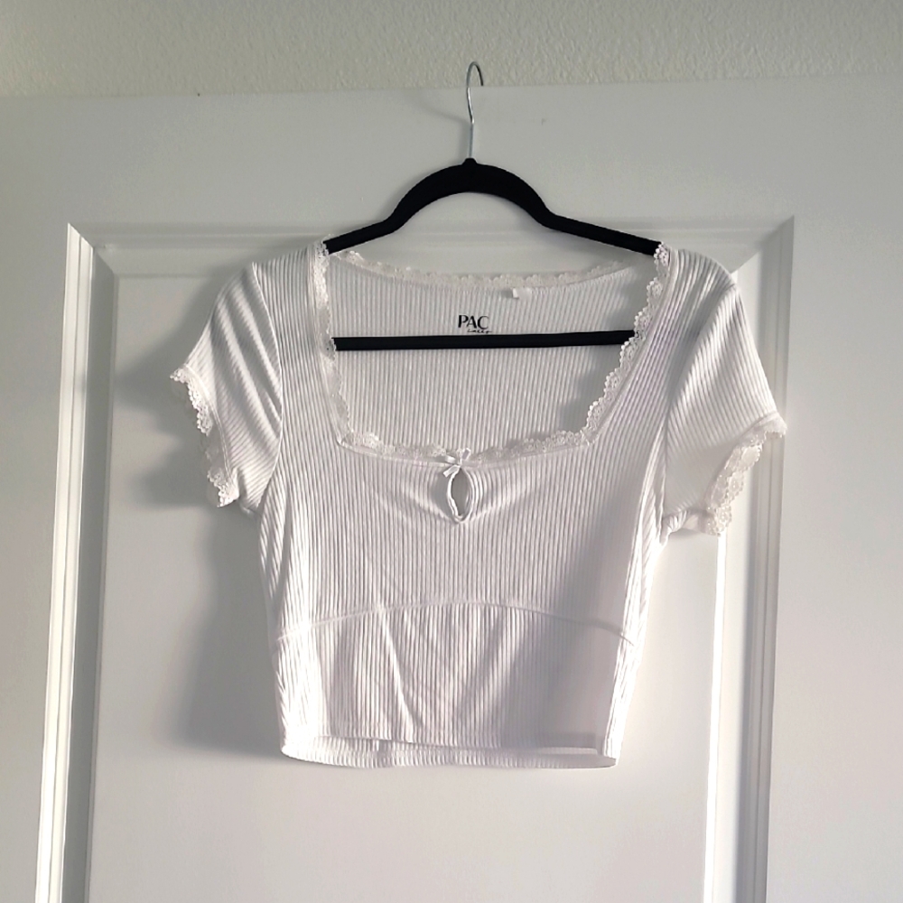 White Ribbed Cropped Top